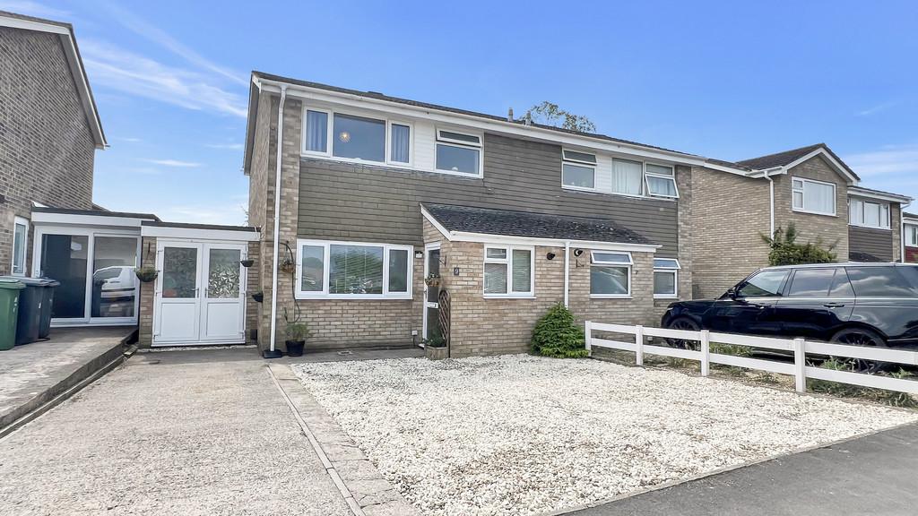 White Horse Way, Westbury 3 bed semidetached house for sale £275,000