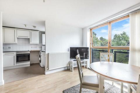 1 bedroom flat for sale, Simpson Close, Croydon
