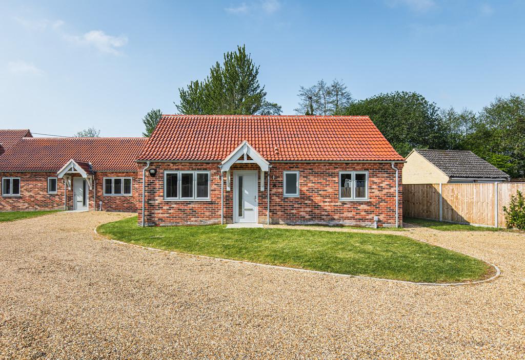 Horsford, Norwich 3 bed detached bungalow for sale £360,000