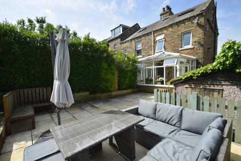 3 bedroom end of terrace house for sale, New Brighton, Bradford BD16