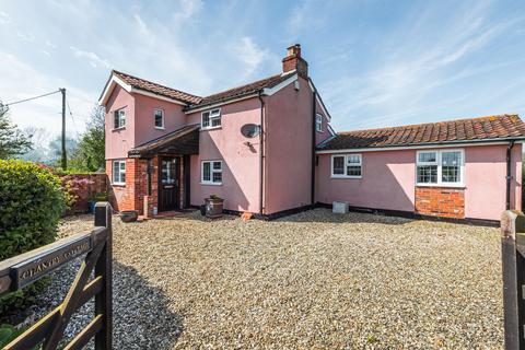 Chantry Cottage Blacksmiths Lane, Ashwellthorpe, Norwich, NR16 1EP