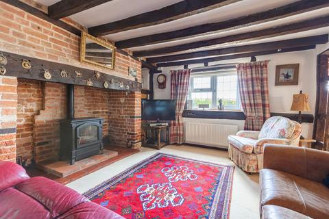 Chantry Cottage Blacksmiths Lane, Ashwellthorpe, Norwich, NR16 1EP