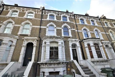 2 bedroom apartment to rent, Ferndale Road, Clapham SW4