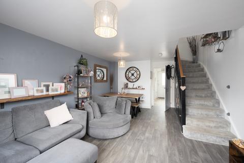 12 Armstrongs Fields, Broughton, Aylesbury, HP22 7BR