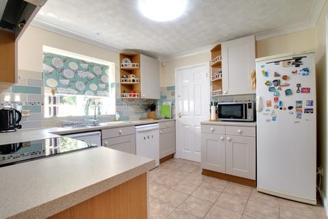 4 bedroom detached house for sale, Larham Way, Chatteris