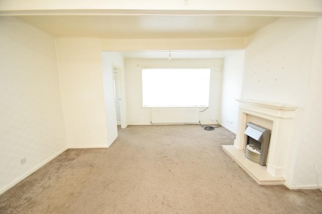 Coates Close, South Stanley 3 bed terraced house to rent £645 pcm (£