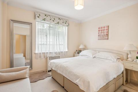 2 bedroom flat to rent, Franklins Row, London, SW3