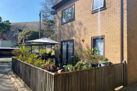 Flat 1, Parr House Chalice Close, Poole, BH14 0JS