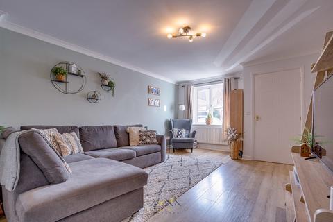 3 bedroom end of terrace house for sale, Aldous Way, Sheffield S26