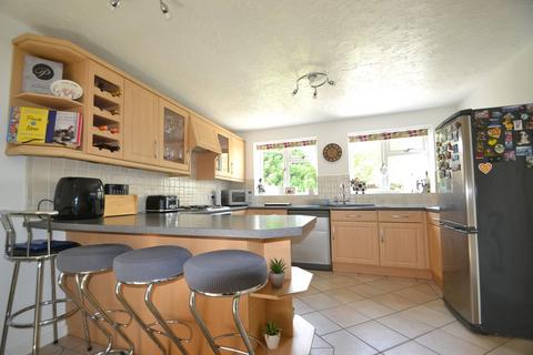 6 Eglantine Close, Muxton, Telford, TF2 8RR