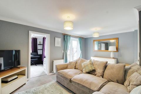 4 bedroom end of terrace house for sale, Ariadne Road, Oakhurst