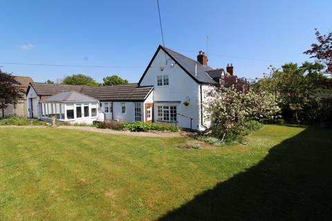 3 bedroom cottage for sale, Church Road, Wanborough