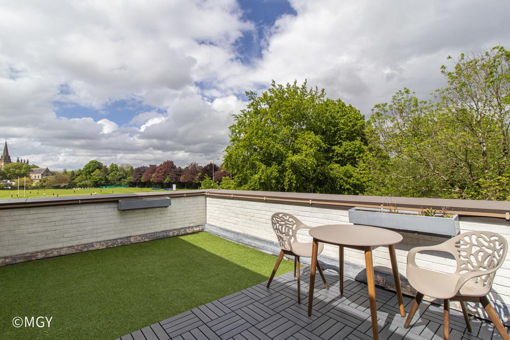 Rhosilli House, The Crescent, Llandaff 1 bed apartment £1,200 pcm (£