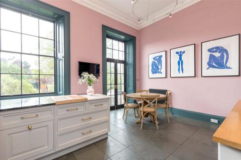 38 Inverleith Row, Edinburgh, EH3 5PY
