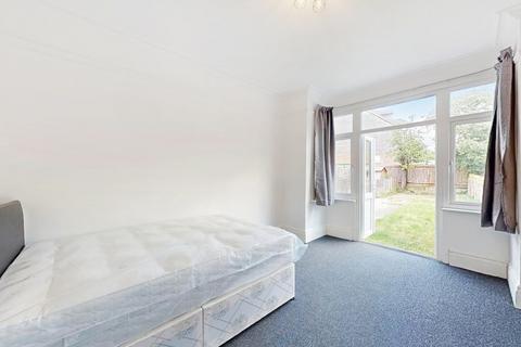 Luton - 1 bedroom terraced house to rent