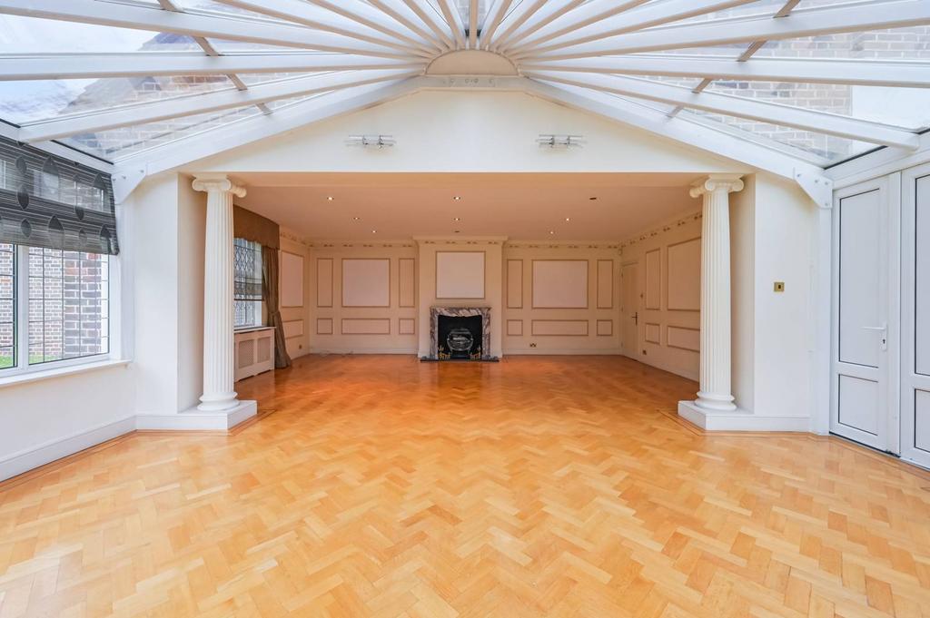 Aylmer Road, East Finchley, London, N2 4 bed house for sale £2,800,000