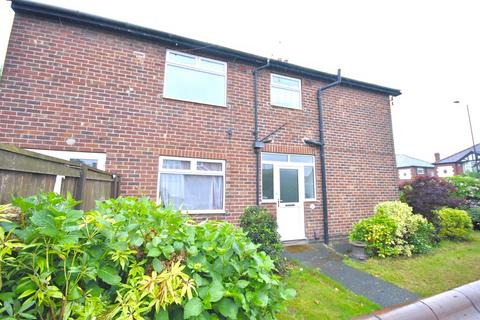 3 bedroom semi-detached house to rent, Glamis Road, Doncaster DN2