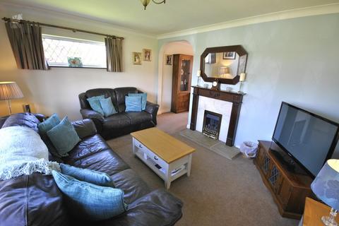 10 All Hallowes Drive, Tickhill, Doncaster, DN11 9PP