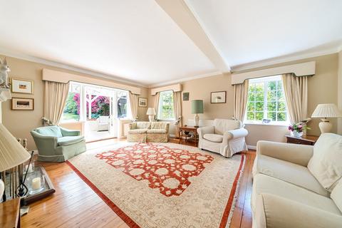 Little Tarrel Benwell Road, Brookwood, Woking, GU24 0EN