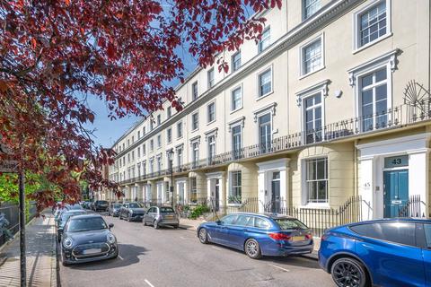 2 bedroom flat to rent, Norland Square, Notting Hill, London, W11