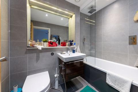 1 bedroom flat for sale, The Sun Quarter, Askew Road W12