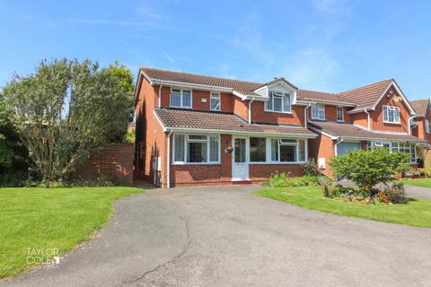 4 bedroom detached house for sale, Avill, Hockley