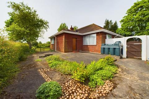 3 bedroom detached bungalow for sale, Tewnals Lane, Elmhurst