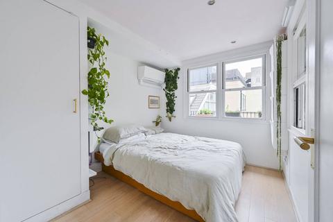 1 bedroom flat for sale, Bateman Street, Soho, London, W1D
