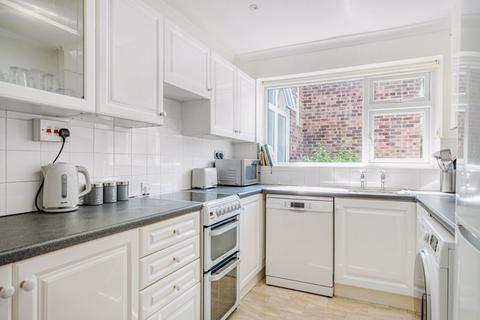 2 bedroom apartment for sale, Highcroft, Old Lodge Lane, Purley
