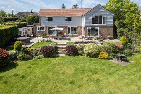 4 bedroom detached house for sale, The Street , Betchworth