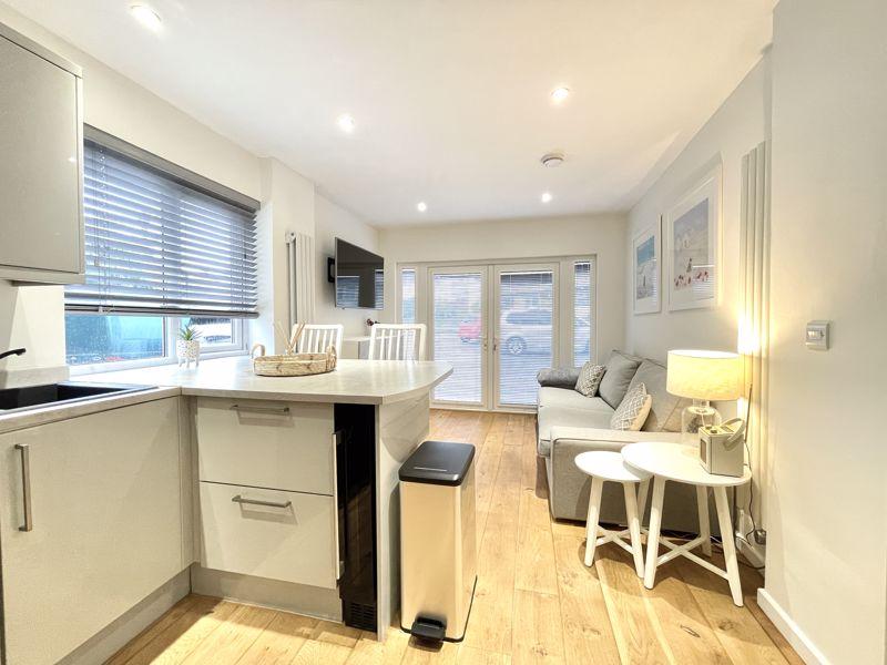 Annexe Kitchen /...