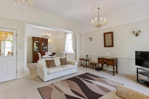 2 bedroom flat for sale, The Broad Walk, Imperial Square, Cheltenham, Gloucestershire, GL50