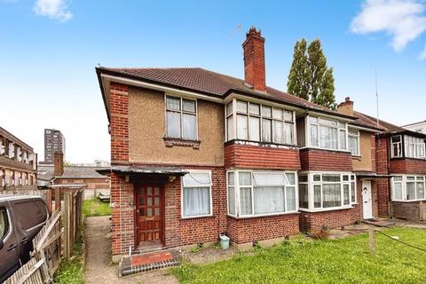 2 bedroom maisonette for sale, Holmstall Avenue, Edgware