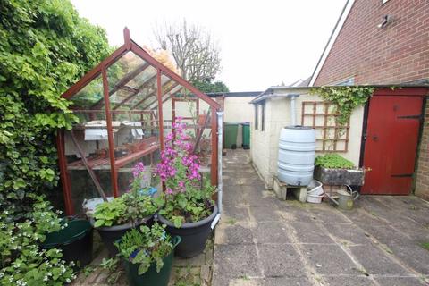 3 bedroom detached bungalow for sale, Old Rectory Close, Hawkinge, Folkestone - OIEO £350,000