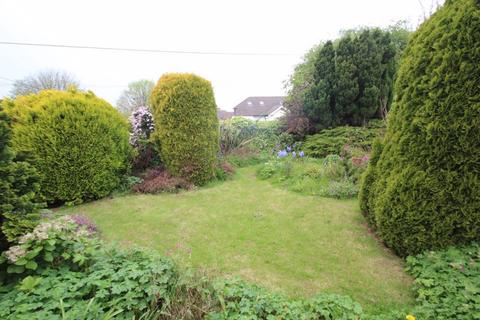 3 bedroom detached bungalow for sale, Old Rectory Close, Hawkinge, Folkestone - OIEO £350,000