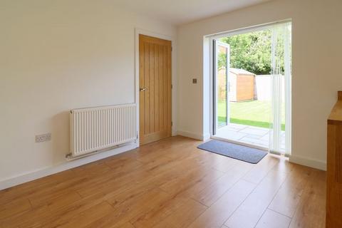 3 bedroom semi-detached house to rent, Church Road, Canterbury CT3