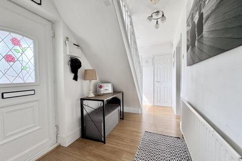 2 Gibbons Road, Sutton Coldfield, B75 5EP
