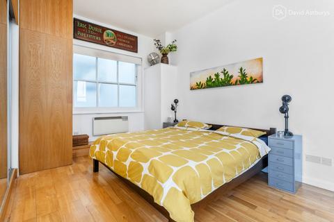 7b Charlton Place, London, N1 8AQ