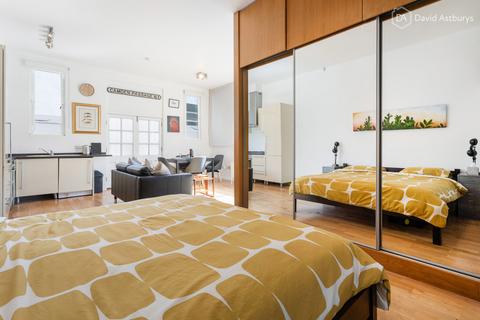 7b Charlton Place, London, N1 8AQ