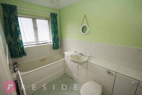 2 Carruthers Close, Heywood, OL10 4DP