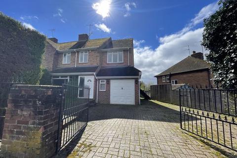 14 Fishermans Way, Bourne End, SL8 5LY