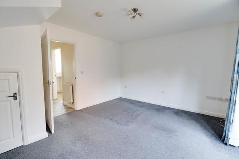 2 bedroom end of terrace house to rent, Outlands Drive, Hinckley LE10