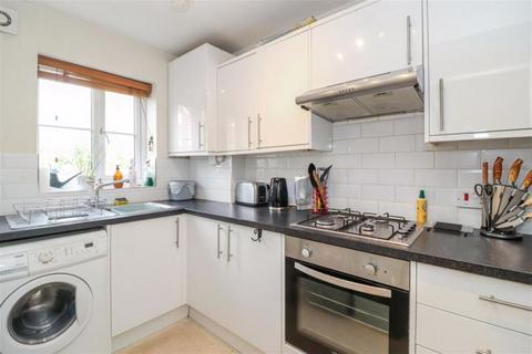 2 bedroom apartment for sale, Swan Close, Rickmansworth WD3
