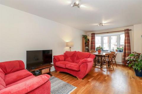 2 bedroom apartment for sale, Swan Close, Rickmansworth WD3