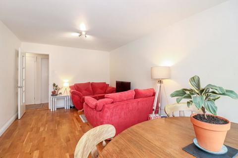 2 bedroom apartment for sale, Swan Close, Rickmansworth WD3