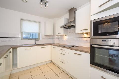 2 bedroom retirement property for sale, New Zealand Avenue, Walton-On-Thames