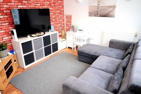 16 Brownell Place, Hanwell, London, W7 3AZ