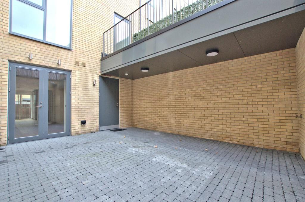 Courtyard (2)