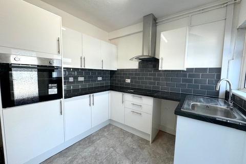 3 bedroom semi-detached house to rent, Acacia Road, Southampton, SO19