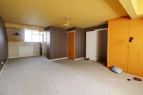 56 Brookside Crescent, Cuffley, Potters Bar, EN6 4QN